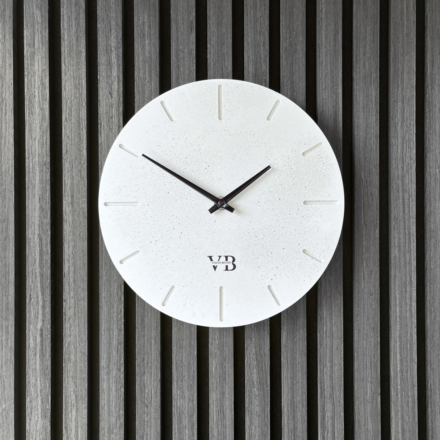 Beton-Wanduhr Rustikal