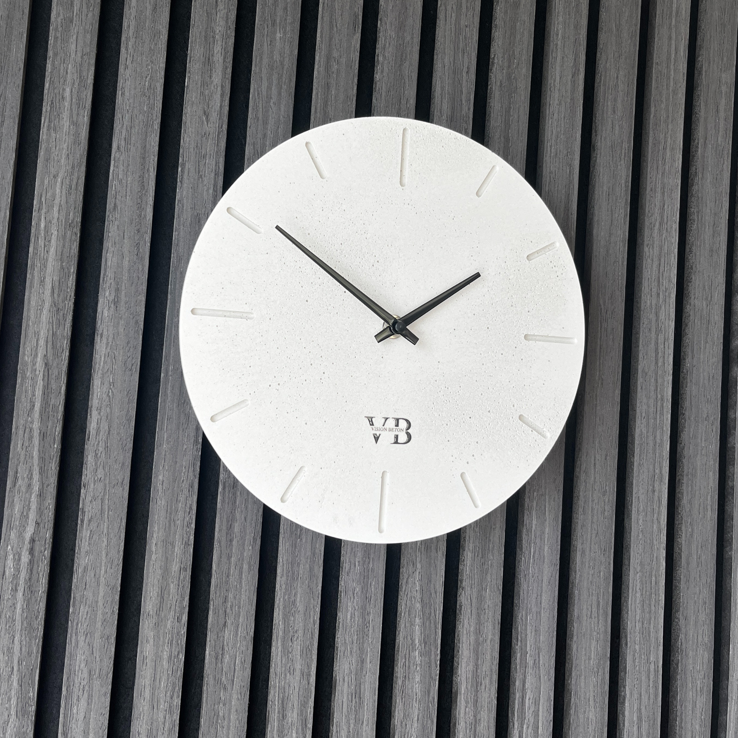 Beton-Wanduhr Rustikal
