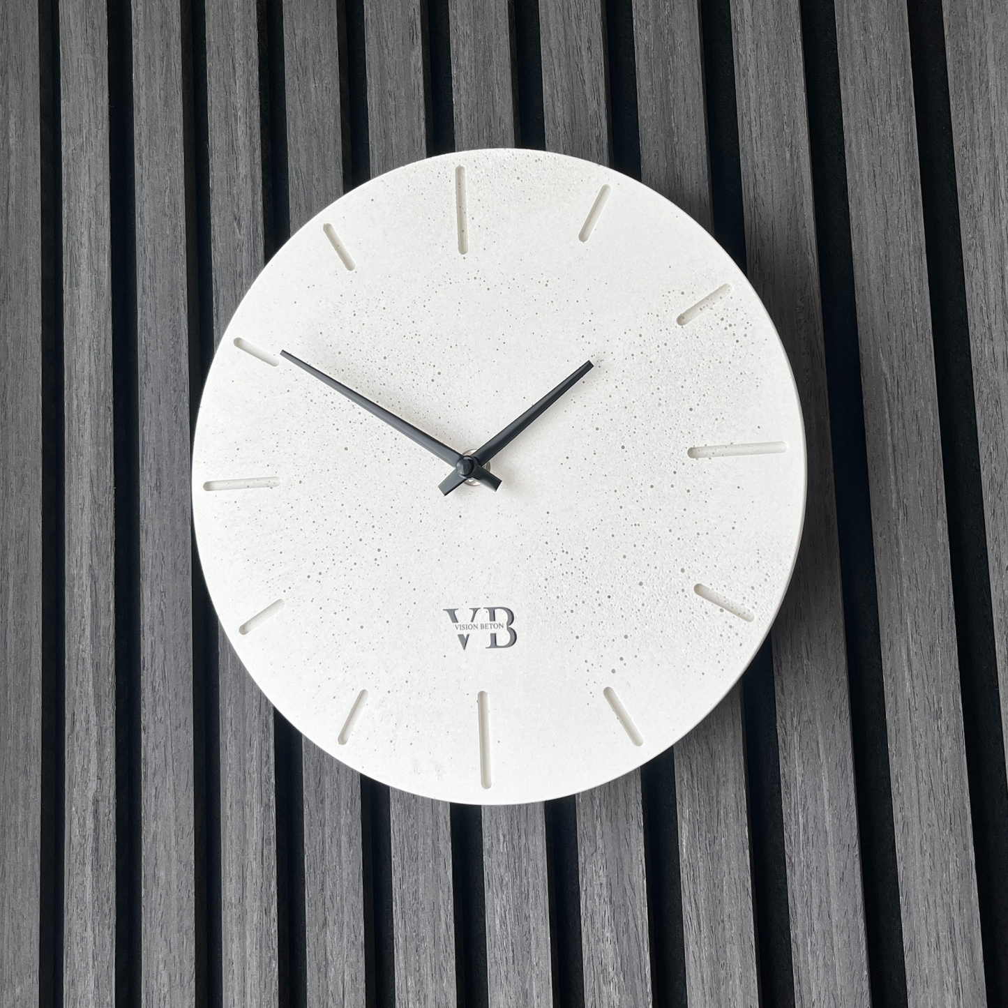Beton-Wanduhr Rustikal